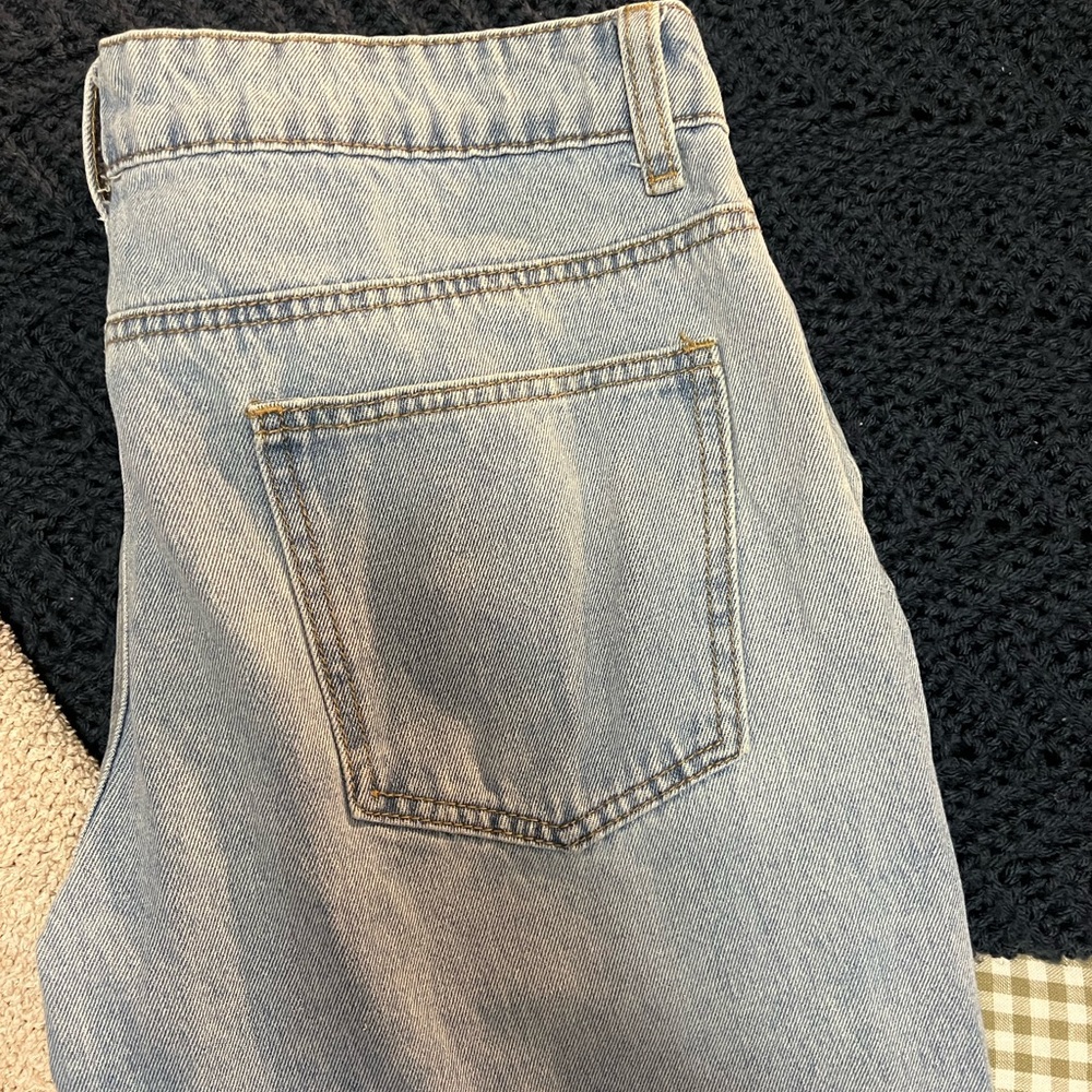 Edikted Raelynn Low Rise Jeans - Picture 2 of 4